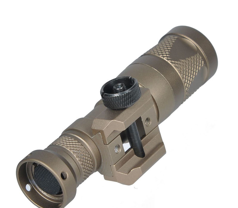 SF M300V-IR Scout Light LED WeaponLight White and IR Output Tan